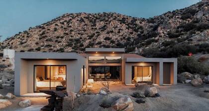 Heaven's Door • Pioneertown Modern, Spa, Boulders!
