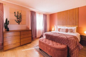 2 soverom, strykejern/-brett, reiseseng for barn og wi-fi