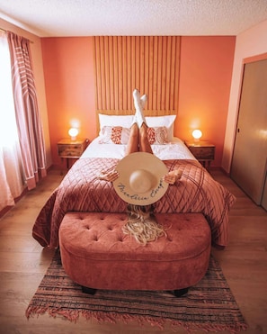 2 habitaciones, tabla de planchar con plancha, cuna de viaje y wifi