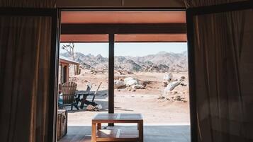 5 bedrooms, iron/ironing board, travel cot, WiFi