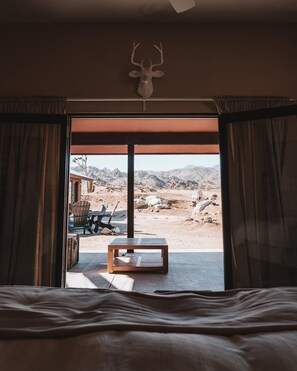 5 bedrooms, iron/ironing board, travel cot, WiFi