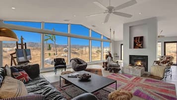 TV, fireplace, offices