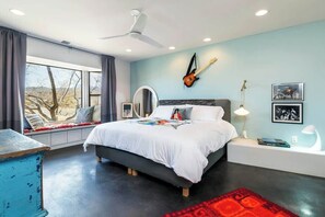 3 habitaciones, tabla de planchar con plancha, cuna de viaje y wifi 