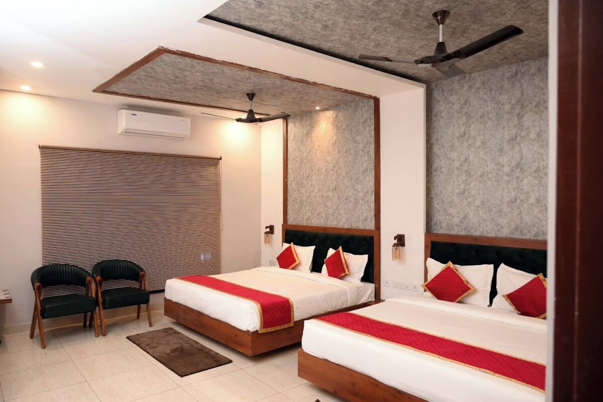 Deluxe Quadruple Room