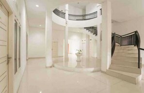 Lobby - Hotel O Rajabasa Near Universitas Lampung Formerly Hotel Prasetya (Bandar Lampung)