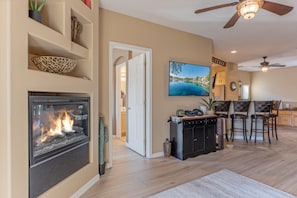 Interior - Superstition Lakes Condo, A+ Lake View, Gated Comm w/Htd POOL & Spa, Walk to Mall & Theater (Mesa)