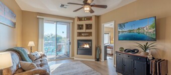 Superstition Lakes Condo, A+ Lake View, Gated Comm w/Htd POOL & Spa, Walk to Mall & Theater