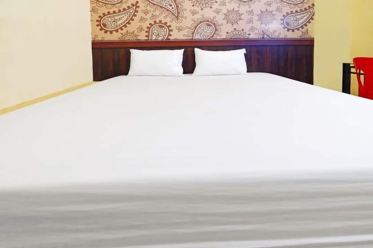 1 bedroom, desk, laptop workspace, free WiFi