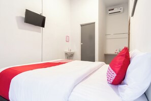 Deluxe Single Room - Hotel O Metropolitan Homestay Near Komplek Asia Megamas Medan (Medan)