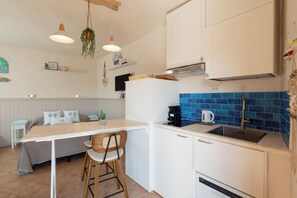 LÀgenhet | Eget kök | KylskÄp, spishÀll, diskmaskin och espressobryggare