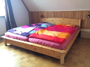 3 habitaciones, tabla de planchar con plancha y wifi gratis 