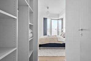 2 makuuhuonetta, työpöytä, silitysrauta/-lauta, Wi-Fi