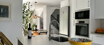 Bahari, refurbished house 100m from the beach