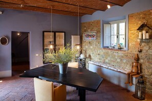 Dining - Villa Sun & Sun 2 Pools by BelcantoVillas (Montelupo Fiorentino)