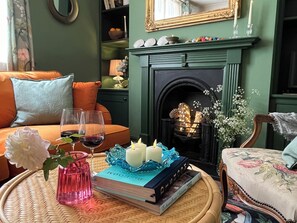 Interior - Cosy Georgian cottage, very central, newly renovated, with a courtyard, sleeps 3 (Bath)