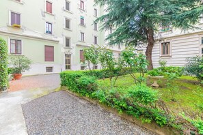 Property grounds - Casa Isella, stylish and relaxing (Milano)