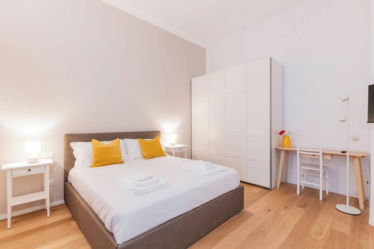 2 habitaciones, tabla de planchar con plancha, wifi y ropa de cama 