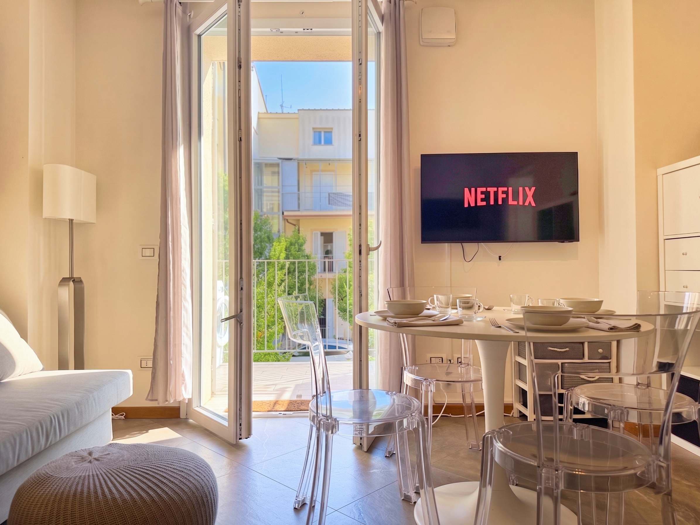 TV, offices