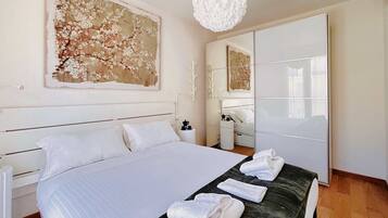 2 bedrooms, WiFi, bed sheets