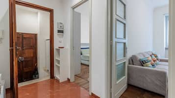 Interni