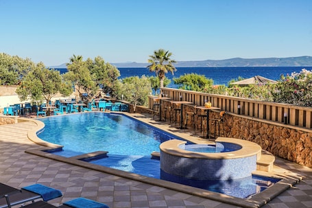 Exterior. Hotel Sol