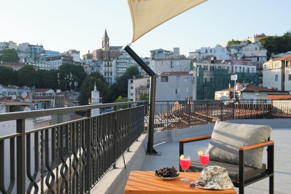 Rooftop terrace - Urban Quarters - Boğazkesen (Istanbul)