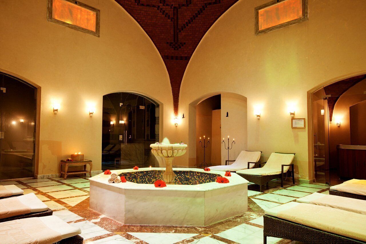 双人护理室、桑拿、热水浴缸、湿蒸房、土耳其浴、身体护理