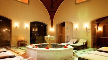 Parihoitohuone(ita), sauna, poreallas, höyrysauna, turkkilainen sauna