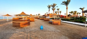 Playa privada y 2 bares en la playa