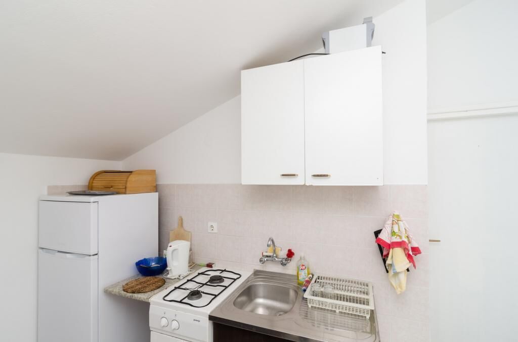 Appartement (Comfort One Bedroom Apartment with Lo) | Privékeuken | Een koelkast