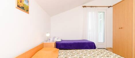 Apartamento (Comfort One Bedroom Apartment with Lo) | 4 quartos, berços (sobretaxa), Wi-Fi de cortesia