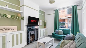 Living area - The Old Laundry (Worthing)