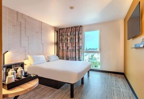 Comfort Double Room, Non Smoking | Desk, free WiFi, bed sheets - B&B Hotel Brest Porte De Gouesnou (Gouesnou)