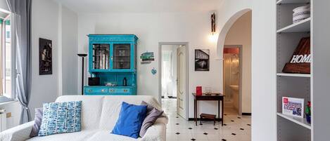 Apartment | Living area