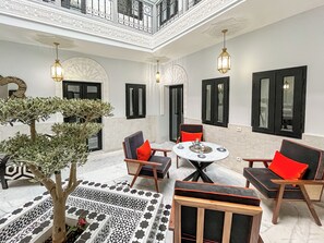 Lobby sitting area - Free People Riad and Spa (Marrakech)