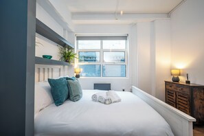 1 chambre, fer et planche Ă repasser, Wi-Fi gratuit, draps fournis