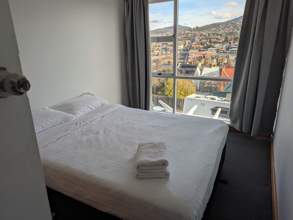 2 Schlafzimmer, Bügeleisen/Bügelbrett, WLAN, Bettwäsche