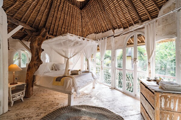 Bungalow | Minibar, Zimmersafe, individuell dekoriert, individuell eingerichtet