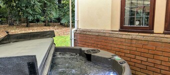 Spacious home 4 large families, contractors welcome