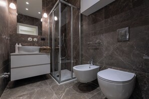 Apartment | Bathroom - Elegant Home with Terrace by Wonderful Italy (Turin)