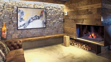 Comfort House, 2 Bedrooms, Non Smoking | Living area | LCD TV