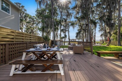 Modern LAKE HOUSE on Lake Santa Fe near Gville/UF