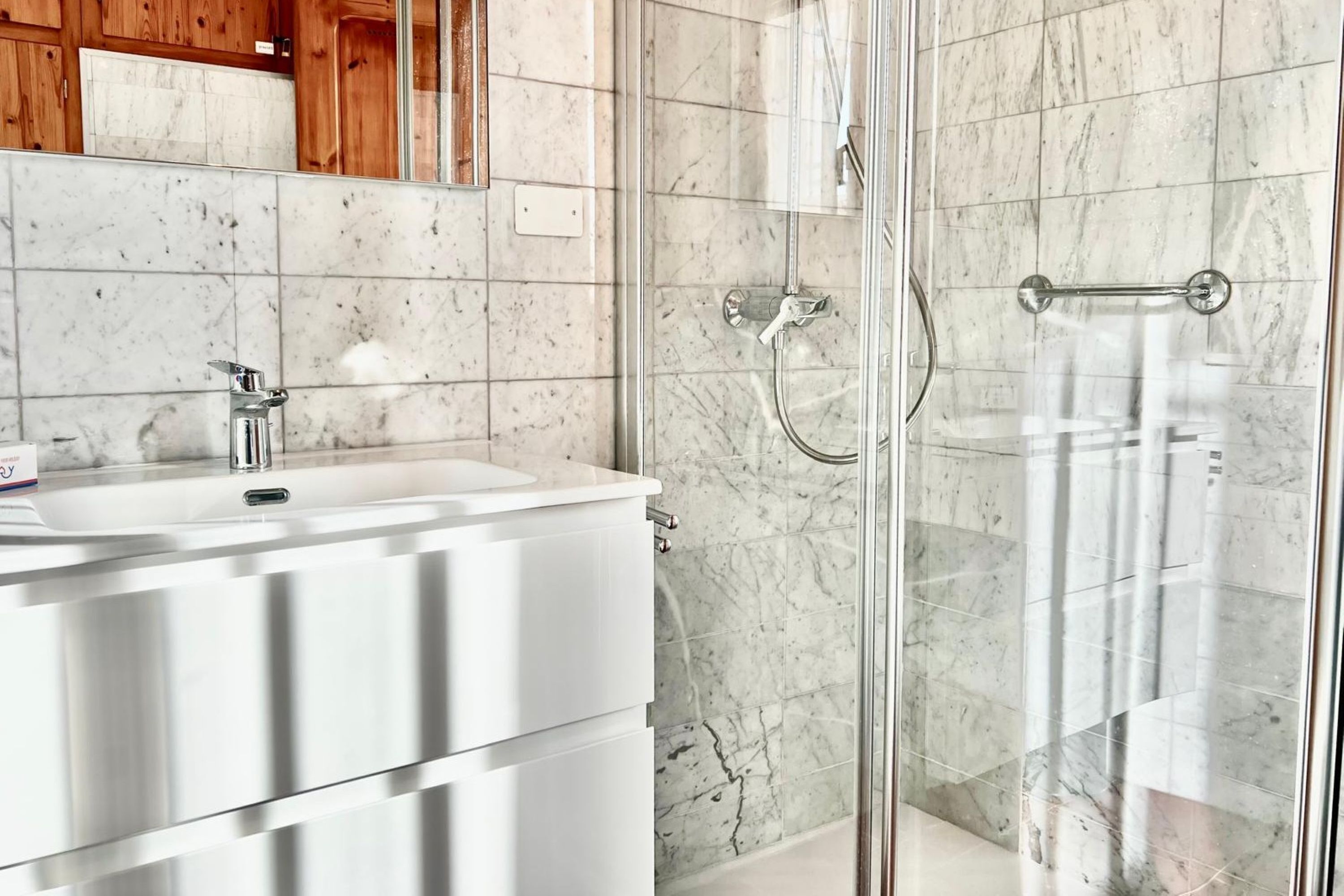 Standard House, Multiple Bedrooms (Casa Veronica) | Bilik Mandi | Gabungan pancuran/tab mandi, pengering rambut, bidet, tuala disediakan 