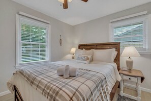 3 bedrooms, iron/ironing board, free WiFi, bed sheets - Southern Enchantment at Wilmington Isl -Savannah (Savannah)