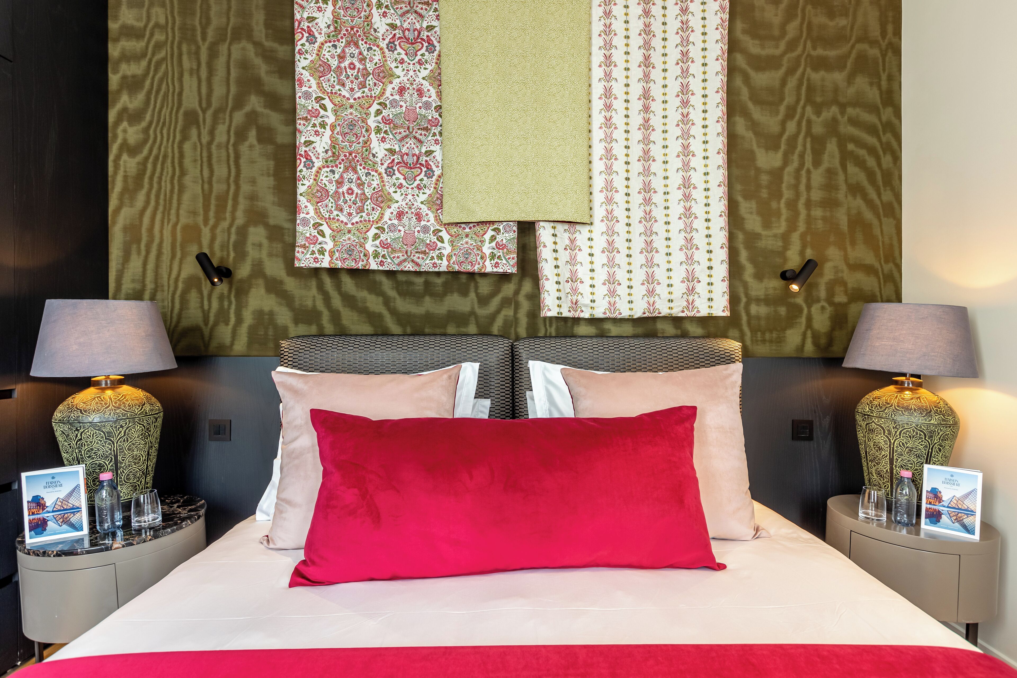 Hypo-allergenic bedding, minibar, laptop workspace, soundproofing
