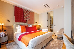 Executive Apartment | Hypo-allergenic bedding, minibar, laptop workspace, soundproofing - Maison Boissière Barnes Residences (Paris)