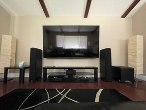 Interior - Charming 3-bedroom house with WiFi and AC in delightful Orem (Orem)