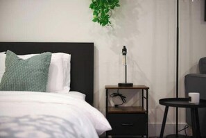 1 bedroom, desk, iron/ironing board, WiFi