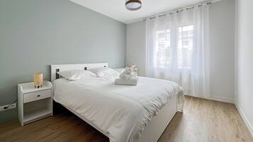 4 slaapkamers, een strijkplank/strijkijzer, wifi, beddengoed