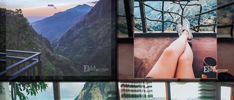 Superior Double Room, 1 Queen Bed, Balcony, Mountain View